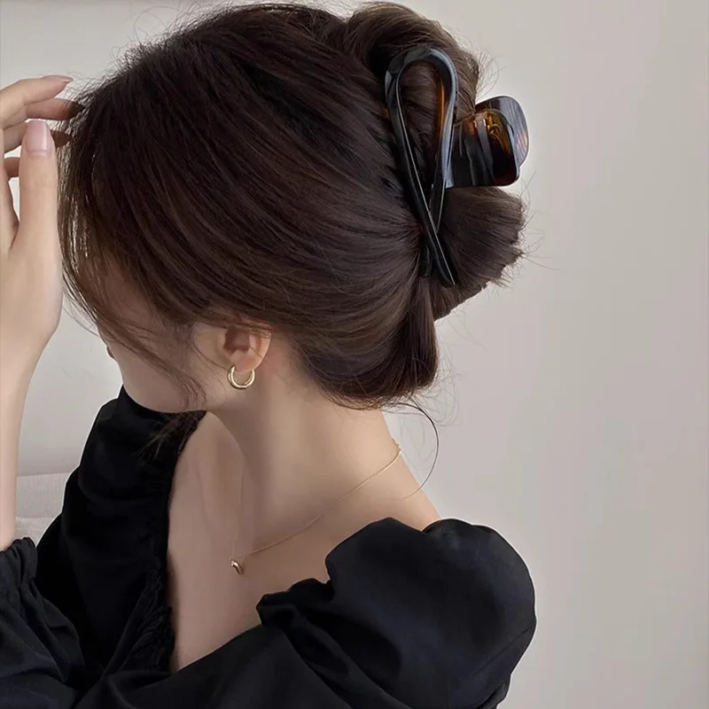 Simple Large Crab Hair Claw Clips Women Girls Matte Tortoiseshell Bow Ponytail Hair Clamps Barrettes Hairpins Hair Accessories