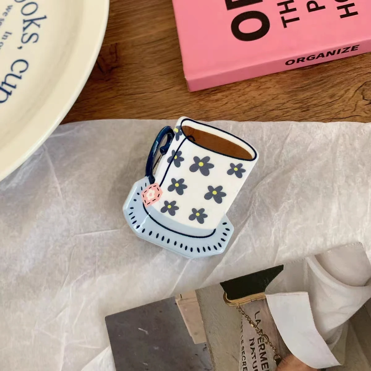 1pc Sweet and Cute Dopamine Girl Coffee Cup Design Grade Creative Hair Grab Personalized Hair Accessories Hair Clip