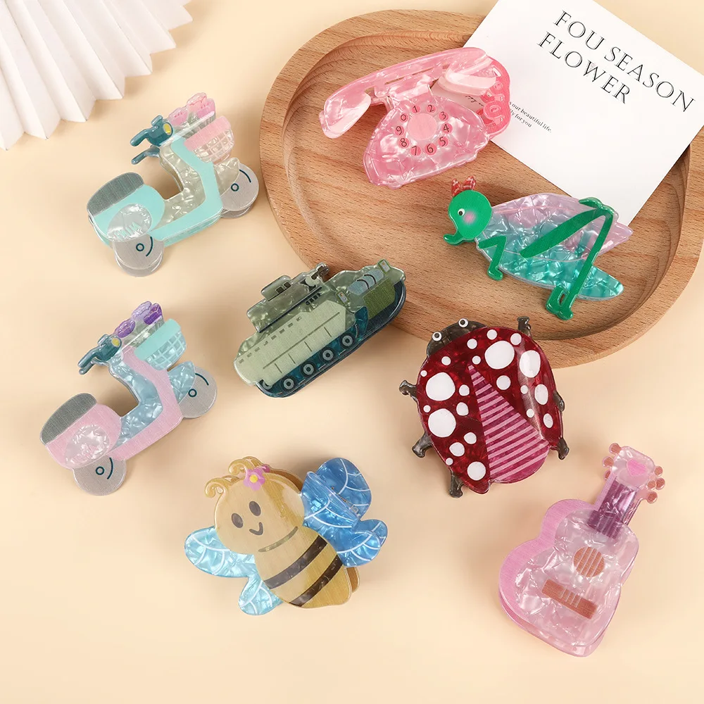 1pc Cartoon Little Donkey Claw Clip Creative Resin Children's Hair Clip Transparent Acrylic Shark Clip