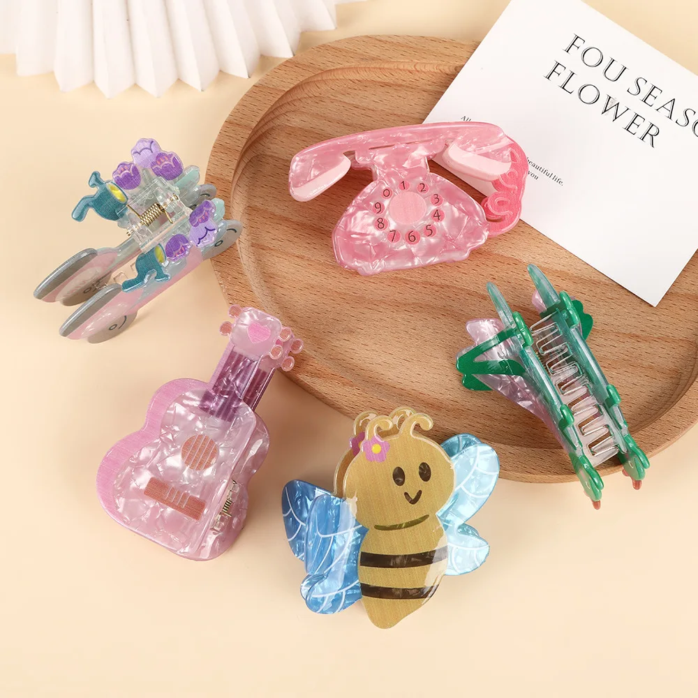 1pc Cartoon Little Donkey Claw Clip Creative Resin Children's Hair Clip Transparent Acrylic Shark Clip