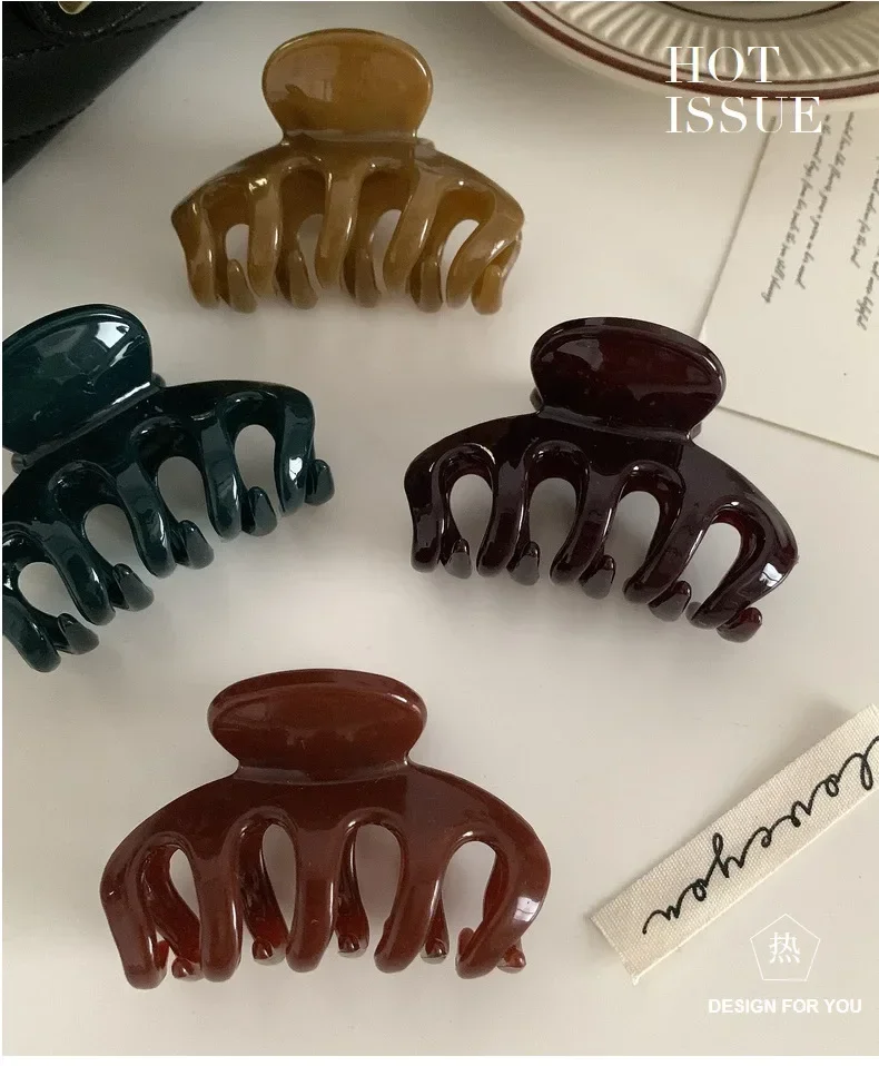 Fashion Women Hair Claw Elegant Colorful Solid Color Claw Clip Girls Hair Barrettes 7cm Hair Clips Hairs Accessories 2025 New