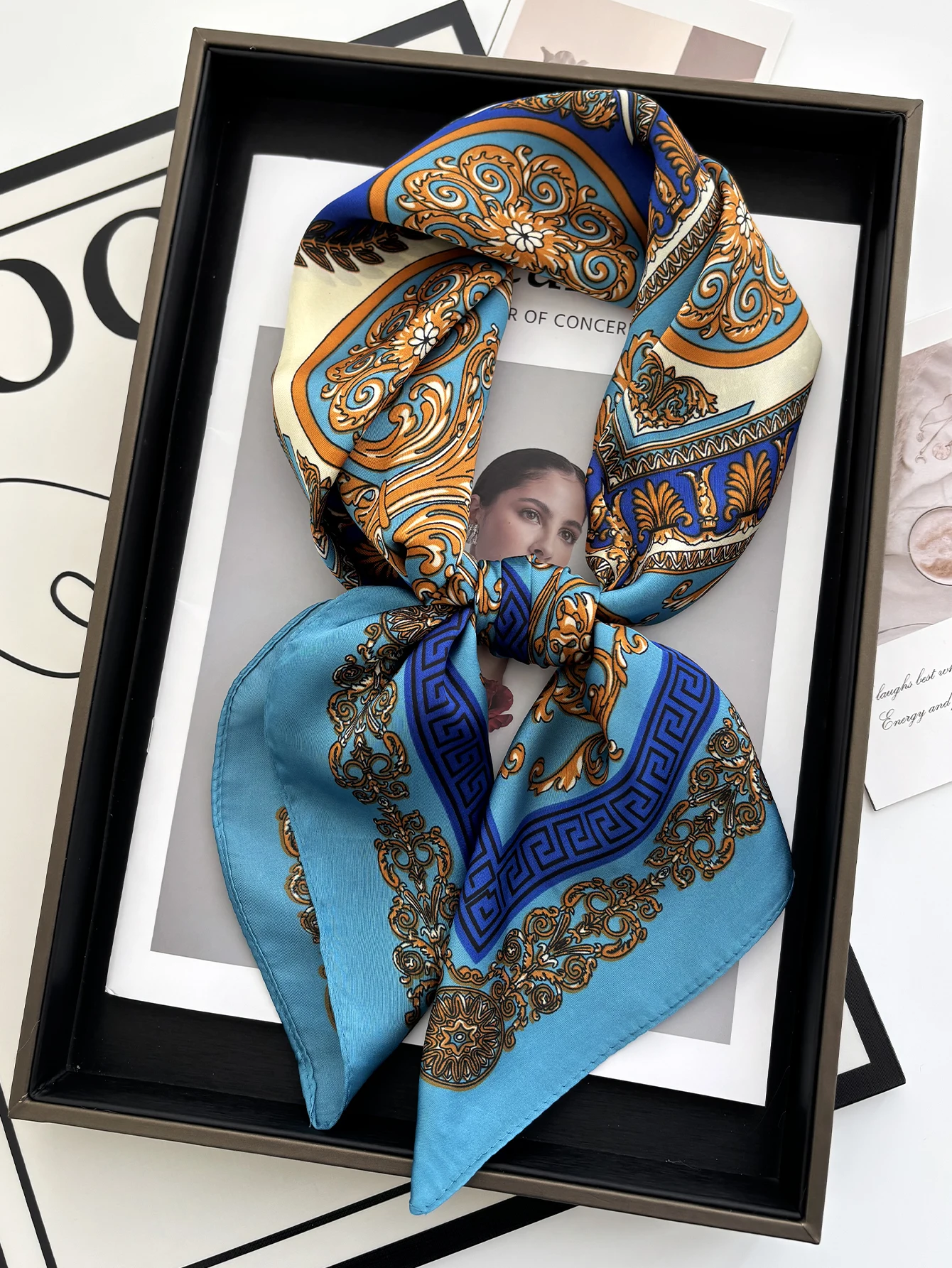 Vintage Chain Print Satin Square Scarf Soft Lightweight Women’s Fashion Accessory for Hair Neck Shawl Elegant Hair Scarf