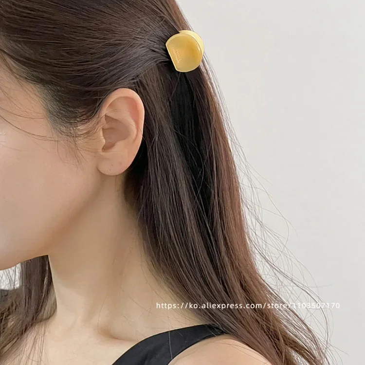 Cute little bear ear clip~Korea France simple round hair clip, small bangs clip, side clip