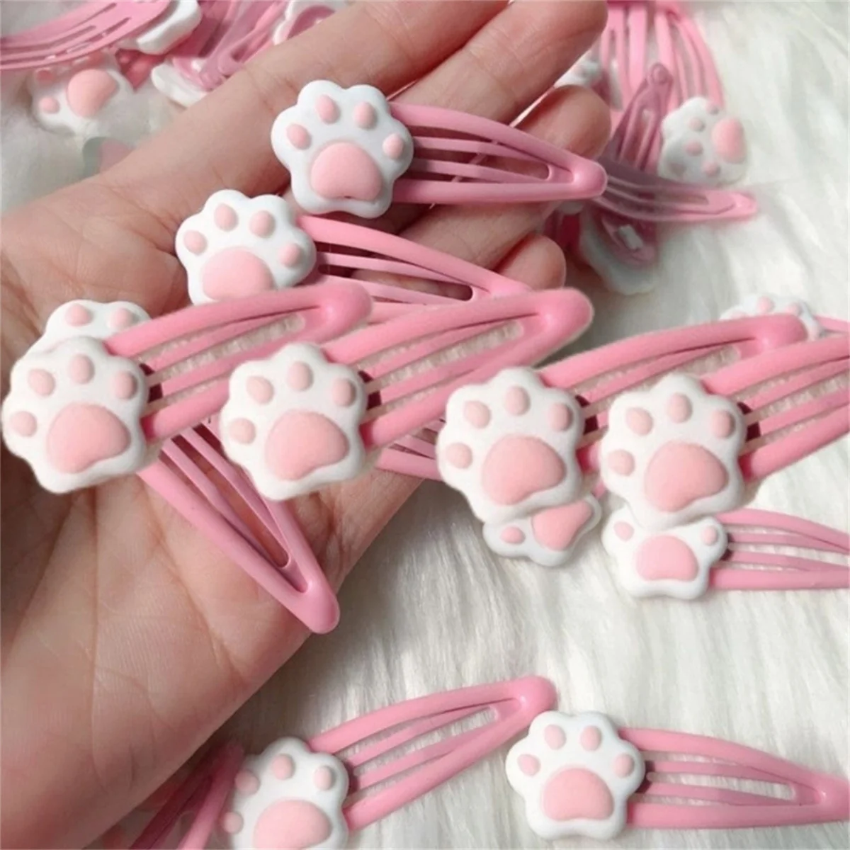 Y2K Cartoon Cat Paw Hair Clip Headwear - Stylish Travel Hairpins & Headdress Hairclip for Girls Fashionable Hair Accessories