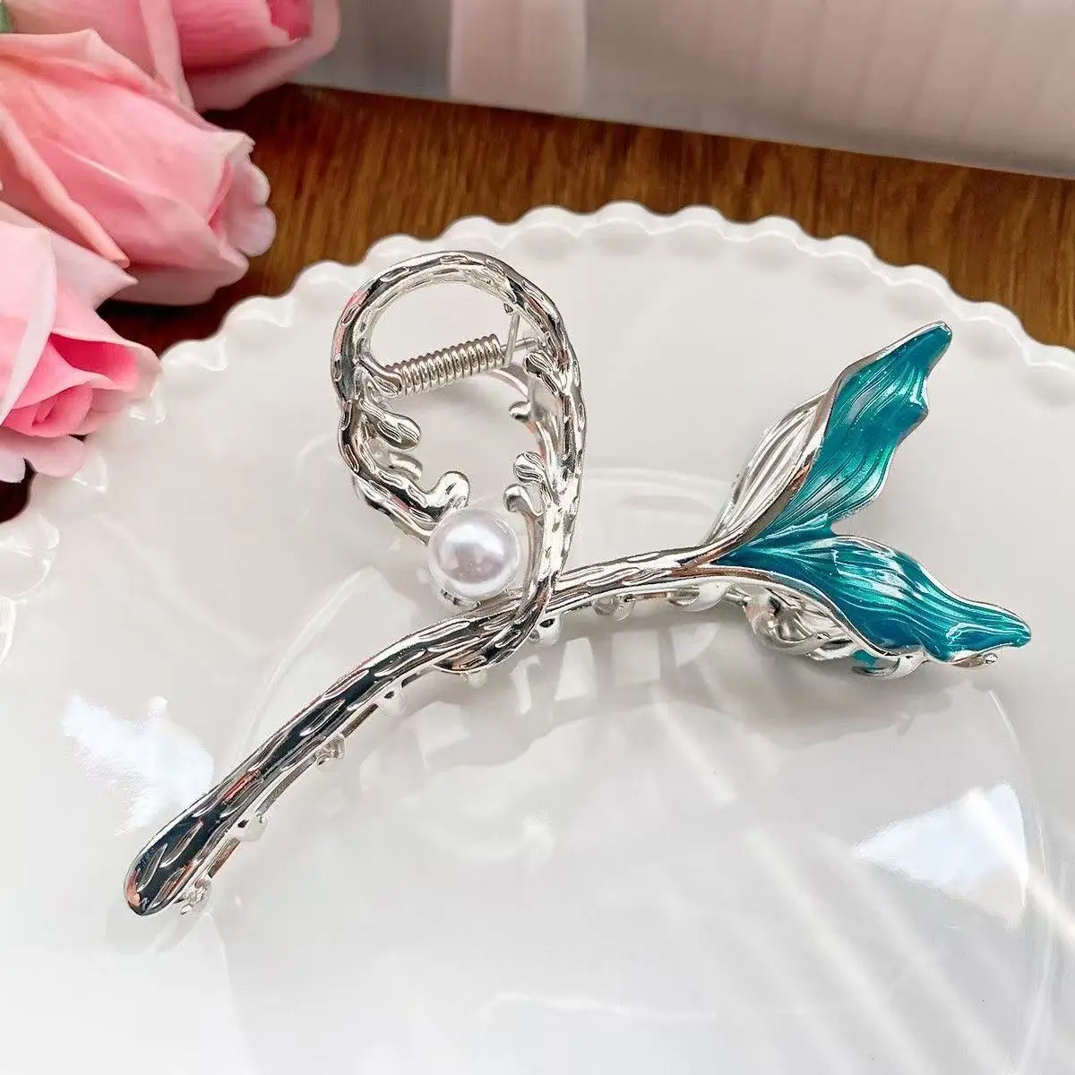 1pc blue fishtail metal grab clip large temperament beautiful starfish hairpin,back of the head shark clip hair ornament