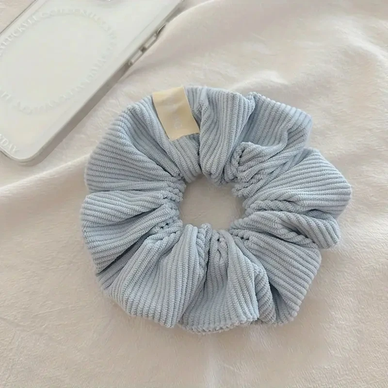 Four Beige Corduroy Hair Bands Are Soft and Skin-Friendly, Making It Easy to Create a Gentle Atmosphere in Spring!