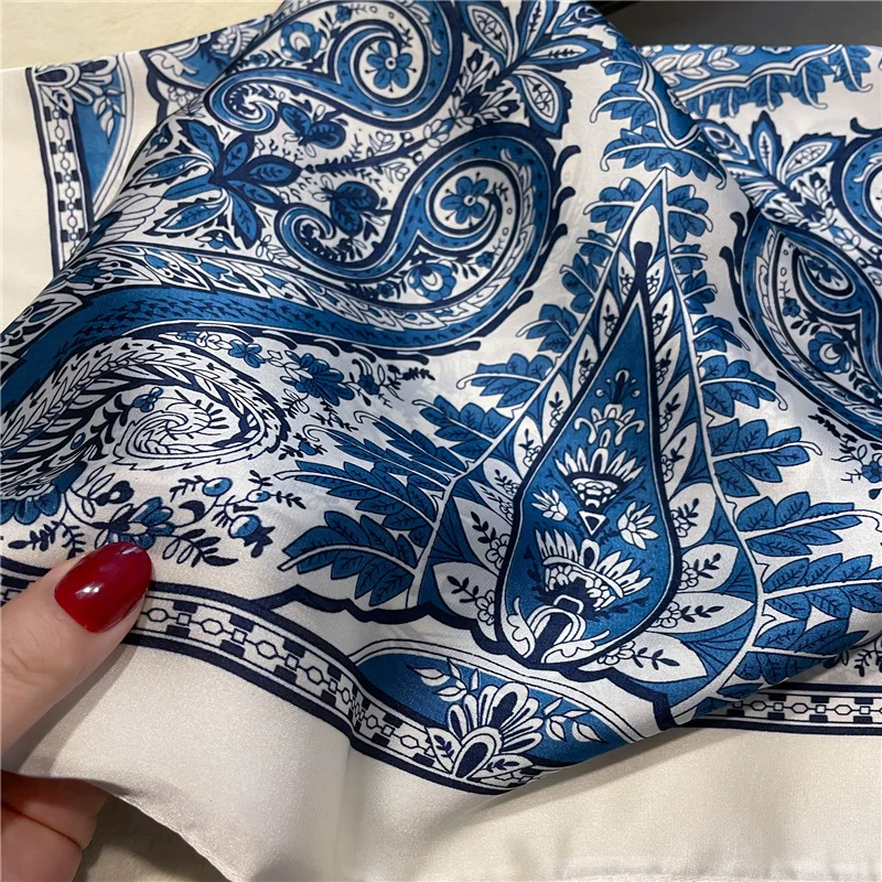 Vintage Paisley Printed Bandana Scarf Lightweight Soft Satin Stylish Versatile Neck Scarf For Women Hairbands Headscarf