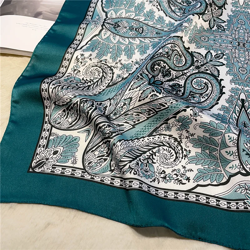 Vintage Paisley Printed Bandana Scarf Lightweight Soft Satin Stylish Versatile Neck Scarf For Women Hairbands Headscarf