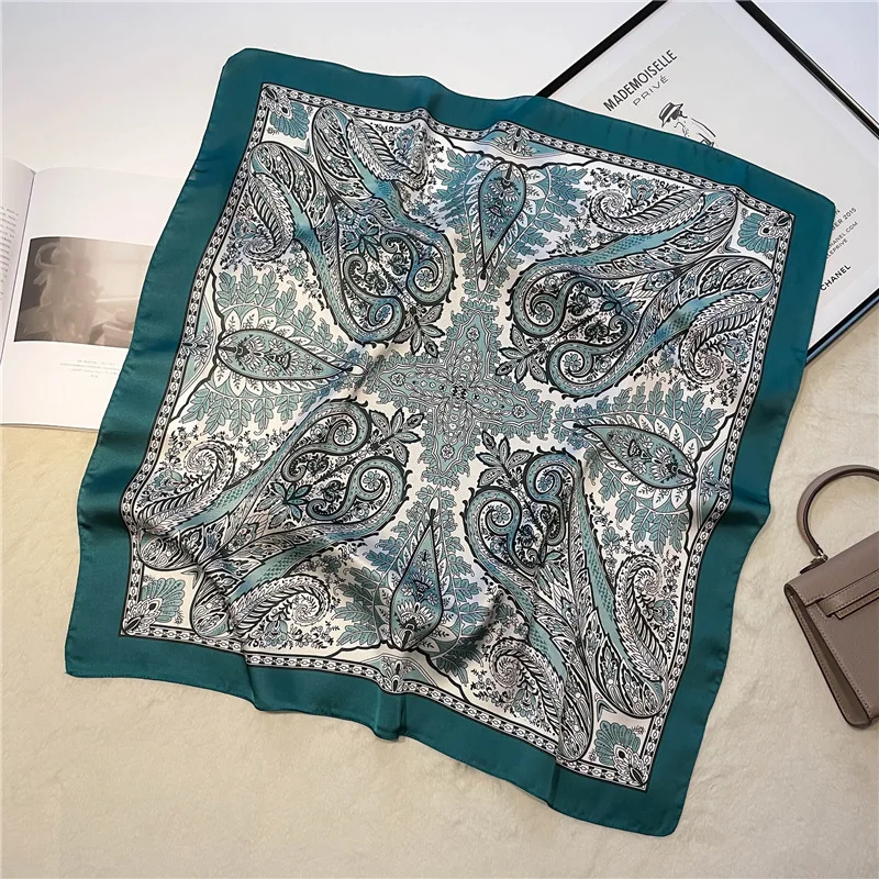 Vintage Paisley Printed Bandana Scarf Lightweight Soft Satin Stylish Versatile Neck Scarf For Women Hairbands Headscarf