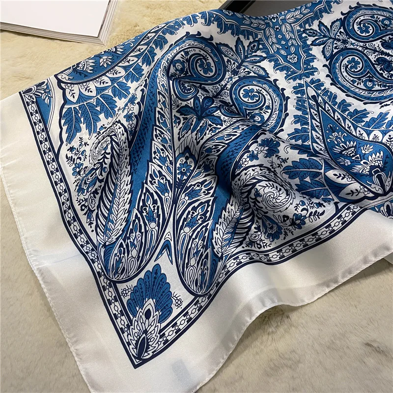 Vintage Paisley Printed Bandana Scarf Lightweight Soft Satin Stylish Versatile Neck Scarf For Women Hairbands Headscarf