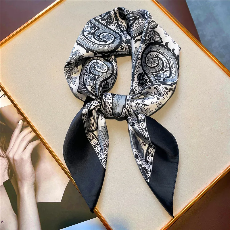Vintage Paisley Printed Bandana Scarf Lightweight Soft Satin Stylish Versatile Neck Scarf For Women Hairbands Headscarf