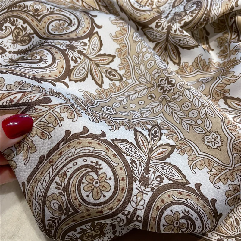 Vintage Paisley Printed Bandana Scarf Lightweight Soft Satin Stylish Versatile Neck Scarf For Women Hairbands Headscarf