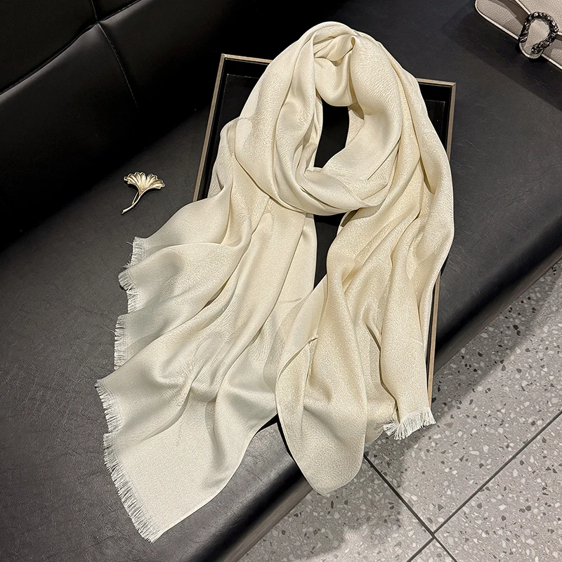 2025 Latest Malaysia Tudung Bawal Fashion Print Hijab Headscarf Wraps Premium Voile Soft Muslim Scarf Sun Protection