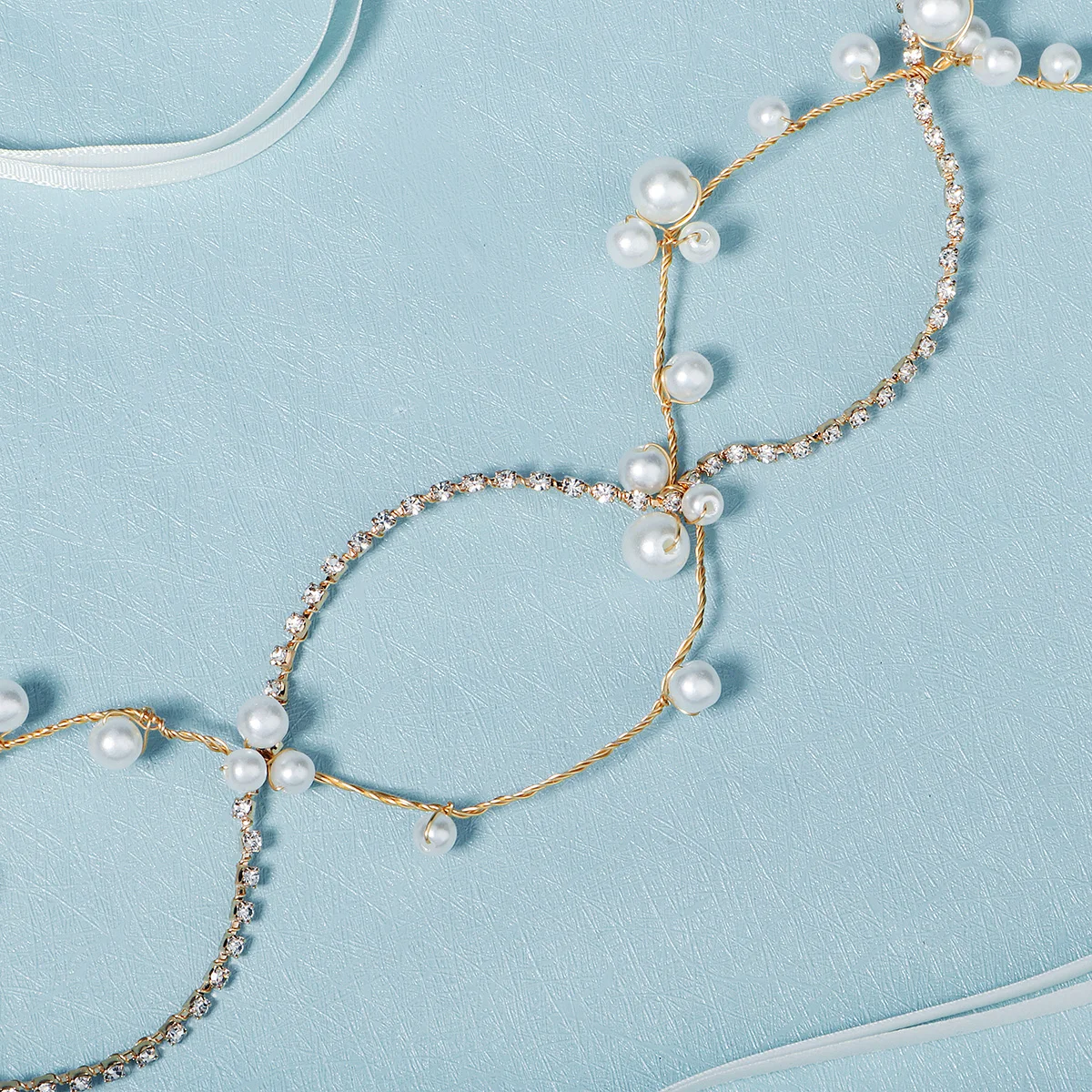 Luxurious Delicate Flower Hairband Pearl and Rhinestone Tiara Hair Accessory Bridal Wedding Party Headpieces As Gifts