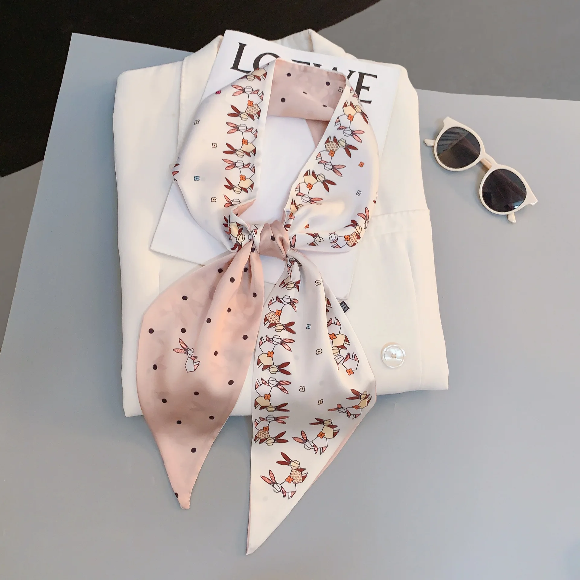 Cute Bunny Print Hair Ribbon Bevel Scarf Women Neck Tie Bag Scarfs Satin Silk Skinny Headscarves Ladies Foulard Floral Bands