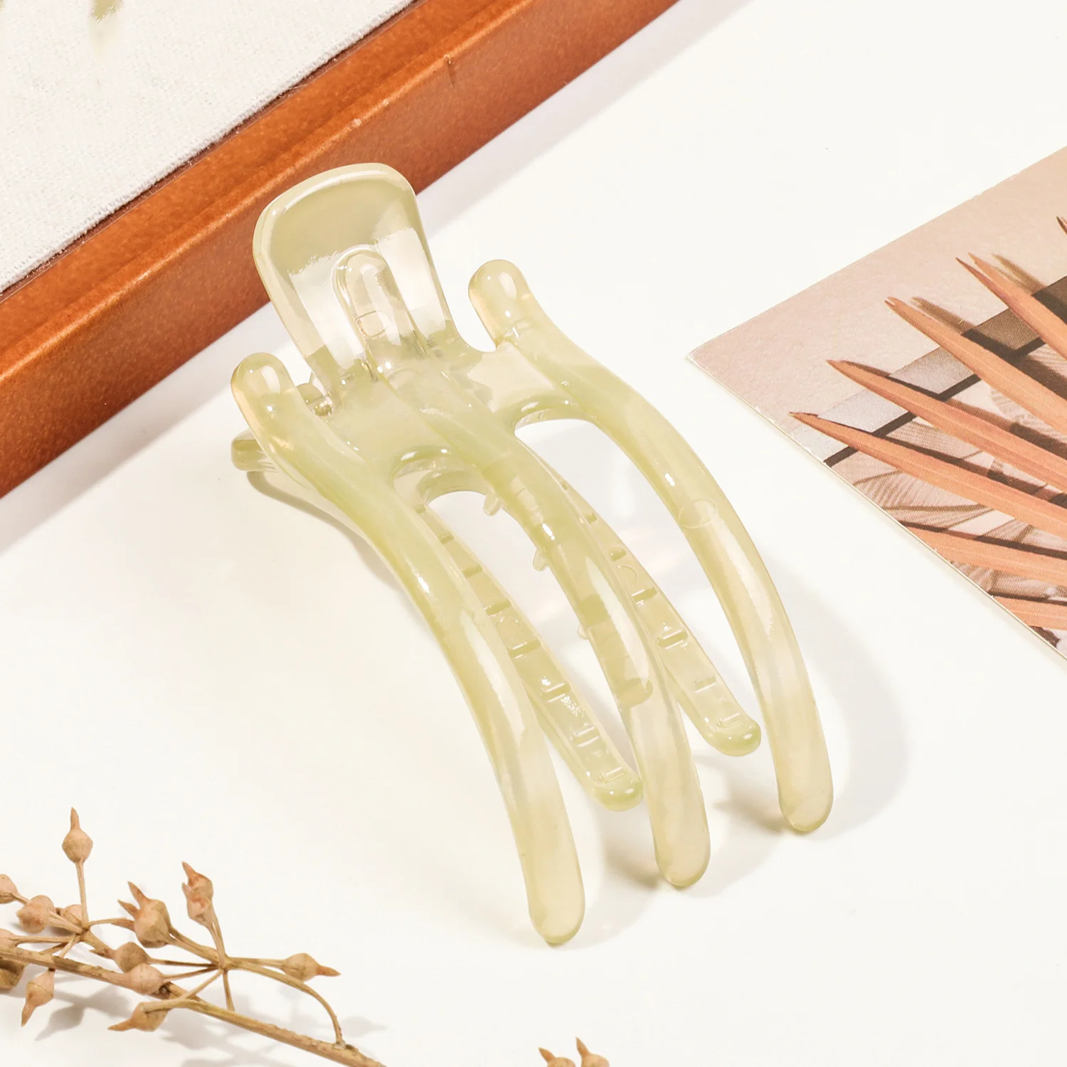 New Duckbill Hair Claws Clamps Crab Barrettes Bow Solid Color Acrylic Hair Clips Fashion Women Hairpin Ponytail Hair Accessories