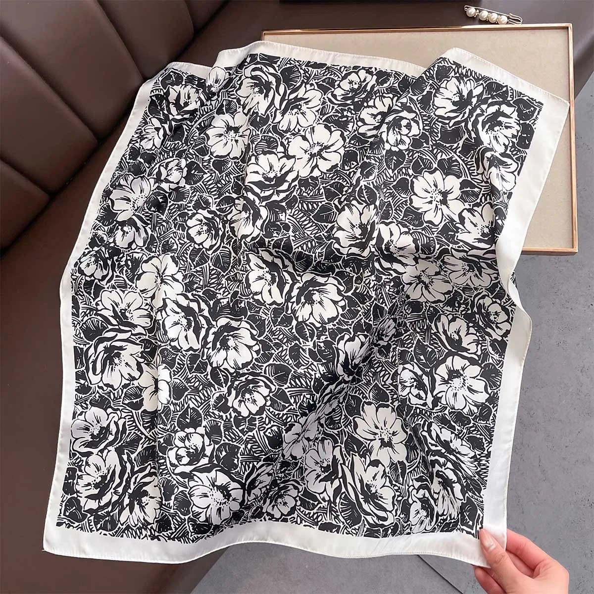 Scarf For Women Spring/Summer Imitation Silk Square Scarf Decoration Bandanna Fashion Print Neckerchief Luxury Headband Hijab