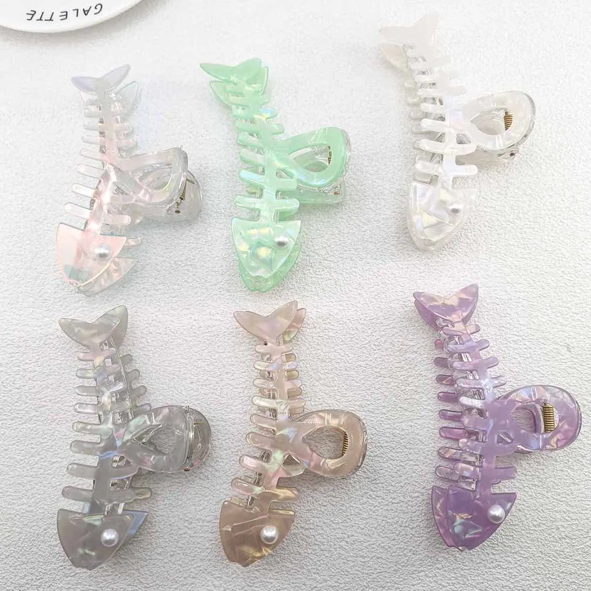 Y2K Colorful Fishbone Hair Claw Creative Personality Shark Clips Fish Barb PVC Crab Hair Clip Hair Accessories for Women