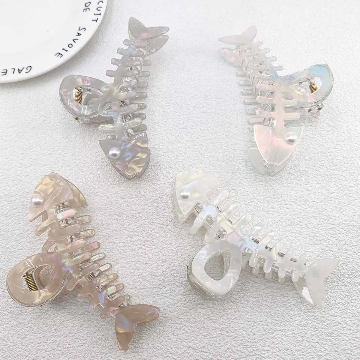 Y2K Colorful Fishbone Hair Claw Creative Personality Shark Clips Fish Barb PVC Crab Hair Clip Hair Accessories for Women