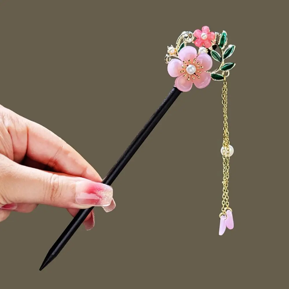 Chinese Style Flower Hair Sticks Vintage Handmade Hanfu Hair Bun Tassel Wooden Hair Forks Retro Hair Clips for Pan Headdress