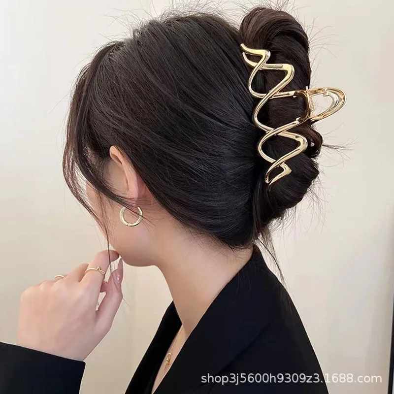 Elegant Geometric Wave Metal Gold Silver Hair Claw Clip For Women Accessories Large Punk Crab Jaw Clamps Hairgrip Headdress