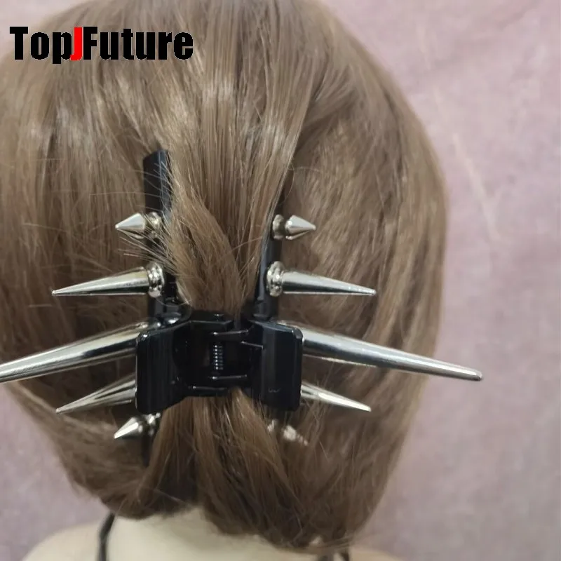 Women Y2K girl Harajuk Gothic lolita cosplay Grasp Clip spike horn Oval Hollow rivet Grasp Hair Crab Hair Accessories claws