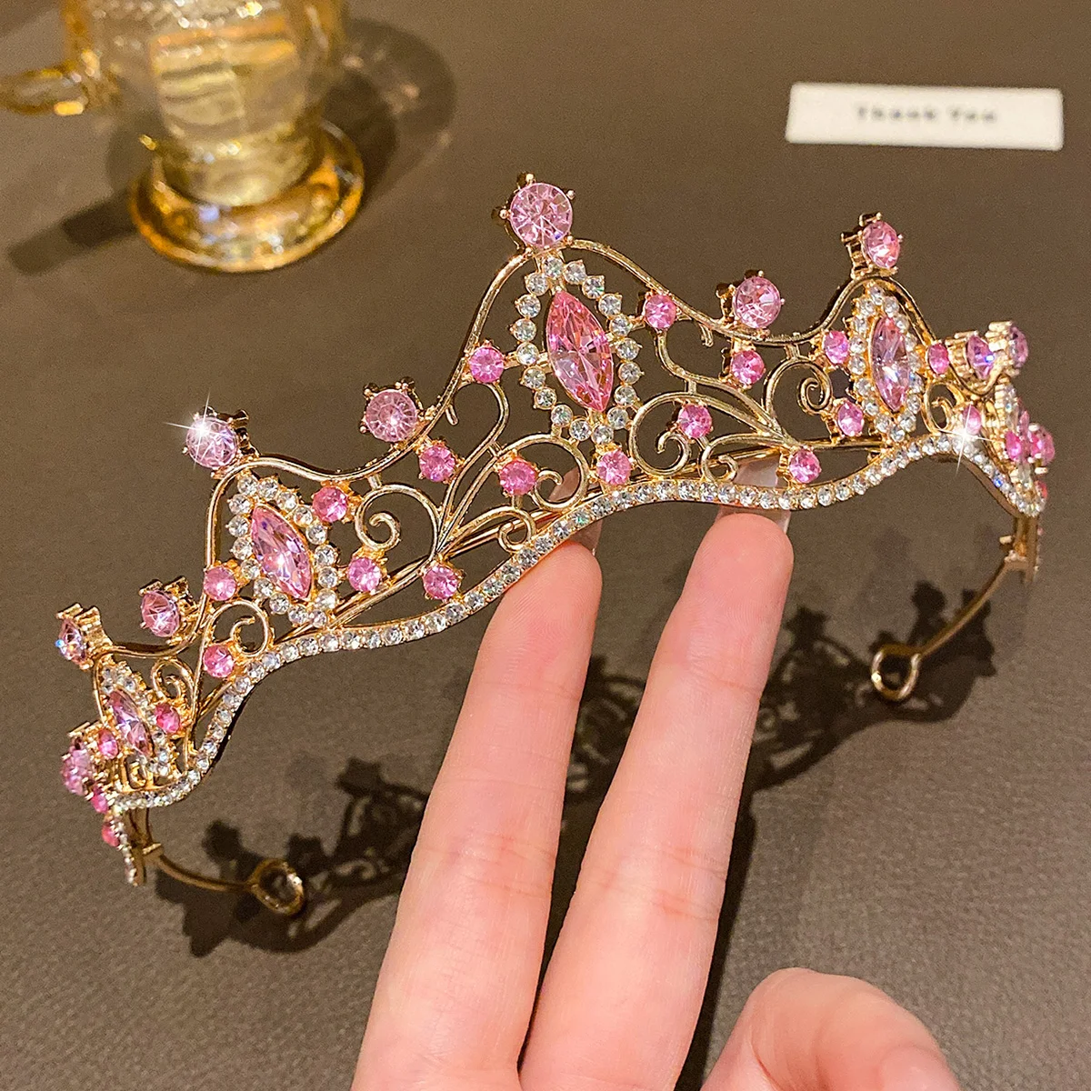 1 large crown fashionable crown headband suitable for performances and birthdays as a hair accessory