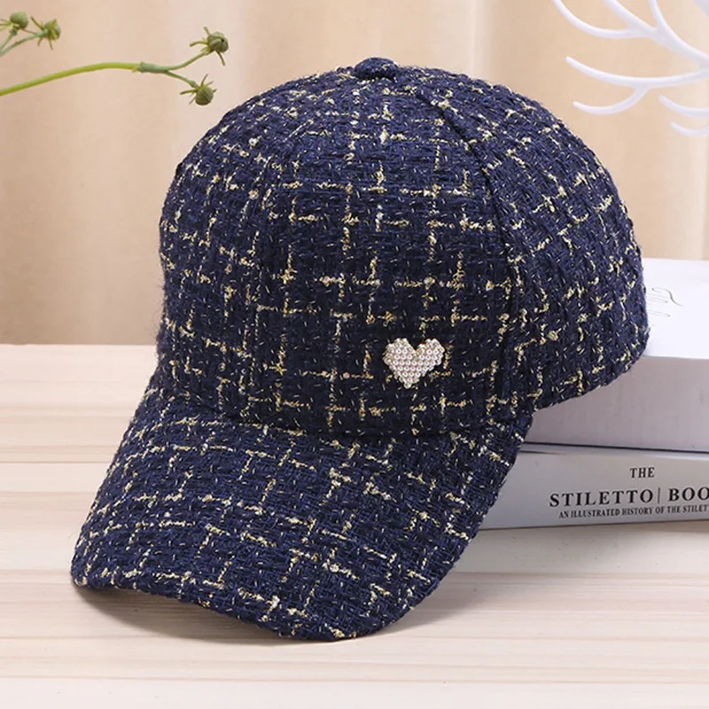 Stylish Women's Baseball Cap with Golden Thread Checkered Design - Breathable, Sun-Protective & Adjustable Fit for Outdoor Sport