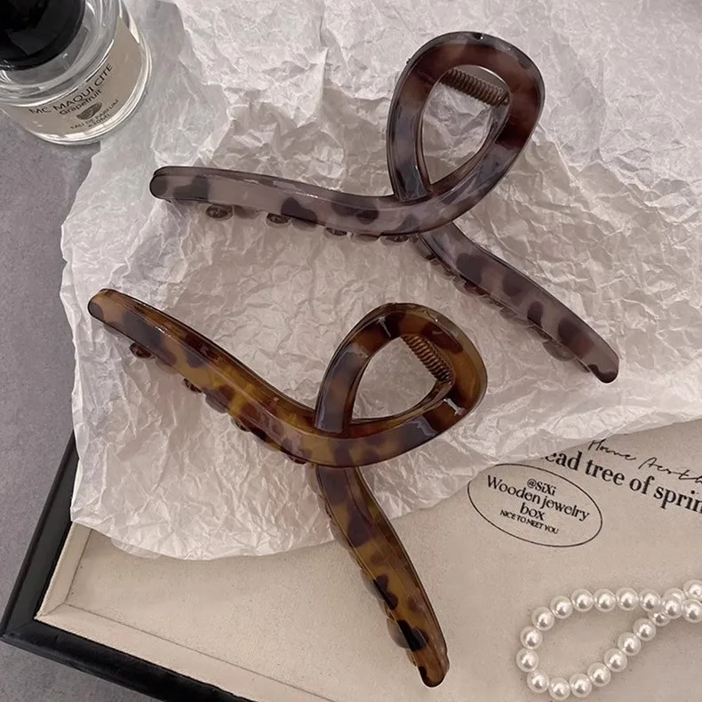 2024 New Fashion Acrylic Arc Hair Claws Headwear Leopard Print Large HairClip Shark Clip For Women Barrettes Hair Accessories