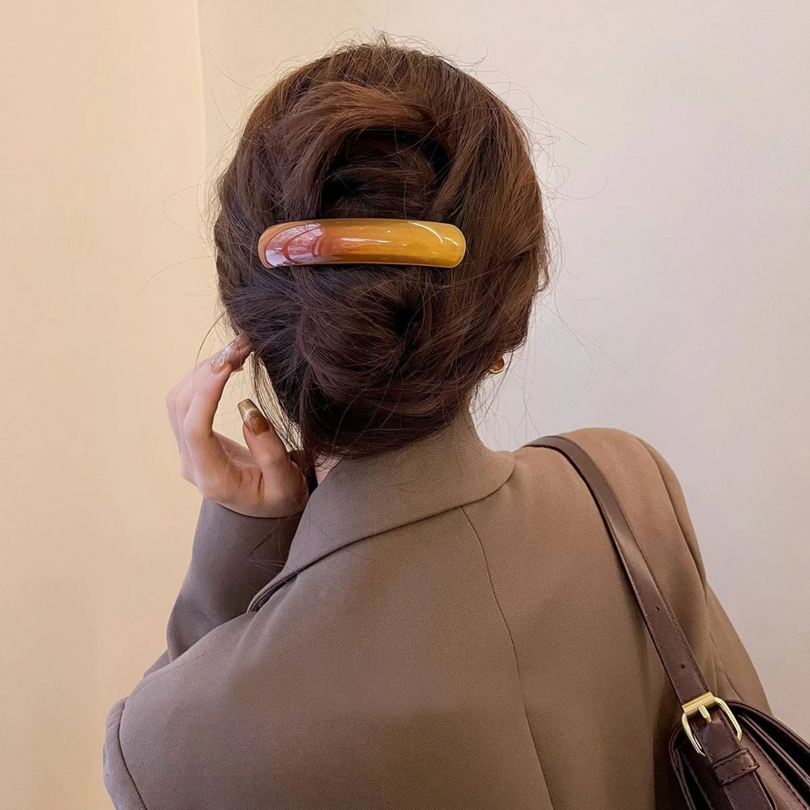 1PC One Word Spring Clip Hair Clip Female Back of the Head Advanced Feeling Hairpin Hair Fixing Clip Temperament Arc Ponytail Cl