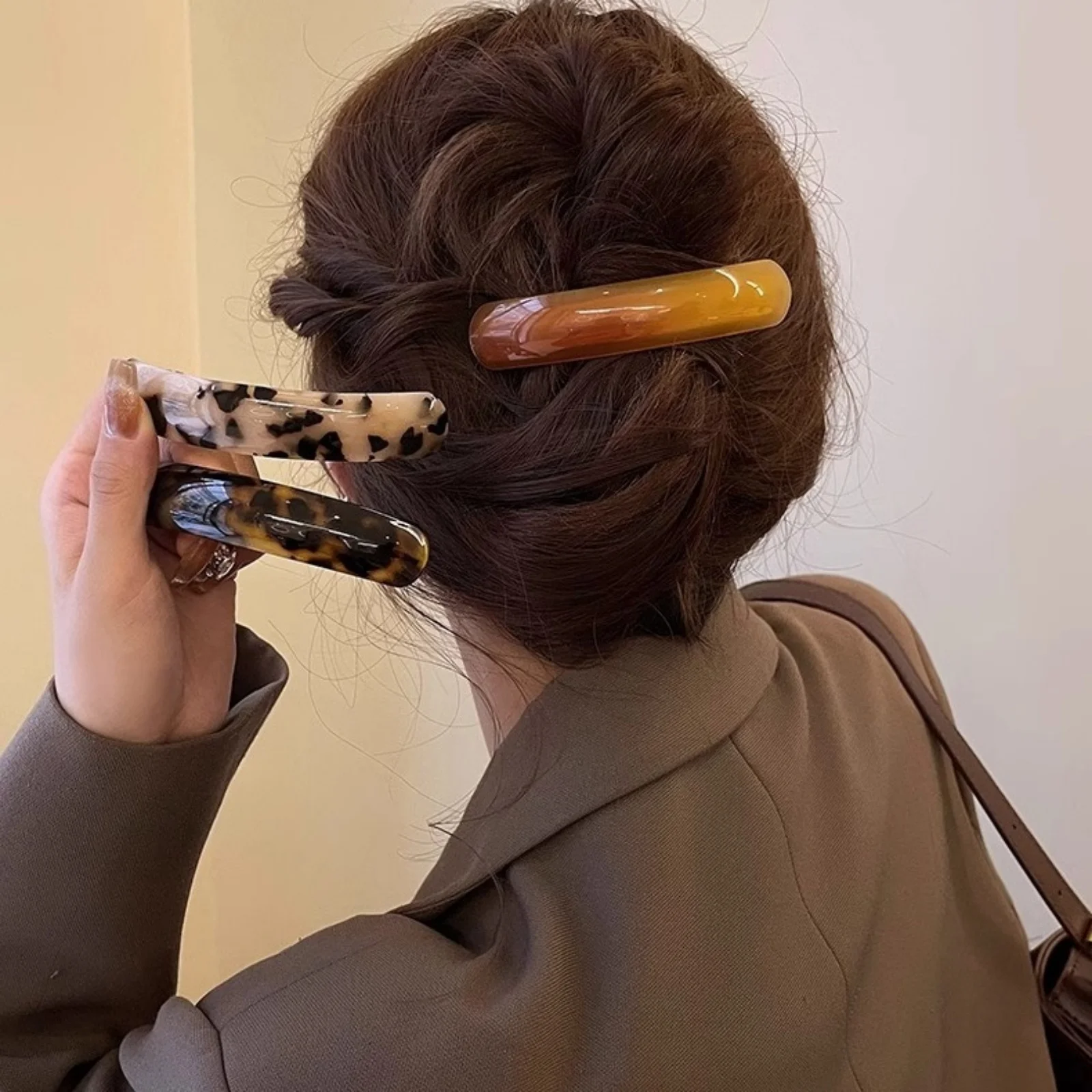 1PC One Word Spring Clip Hair Clip Female Back of the Head Advanced Feeling Hairpin Hair Fixing Clip Temperament Arc Ponytail Cl