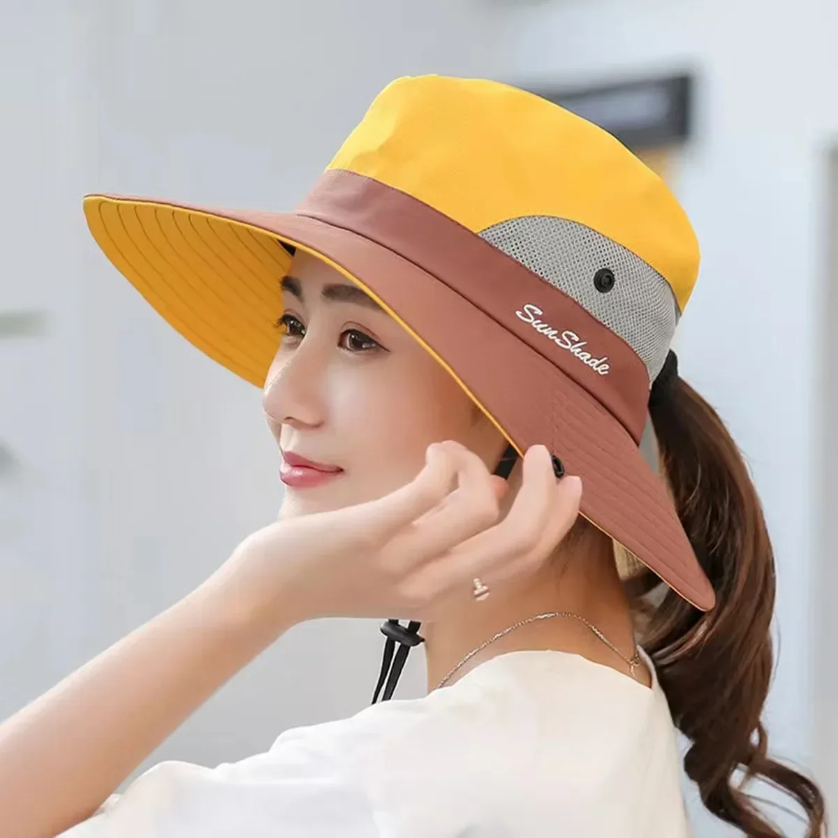 Women's Outdoor Large Brim Ponytail Fishing Hat with Quick Drying and Sun Protection, Perfect for Beach Traveling and Cycling