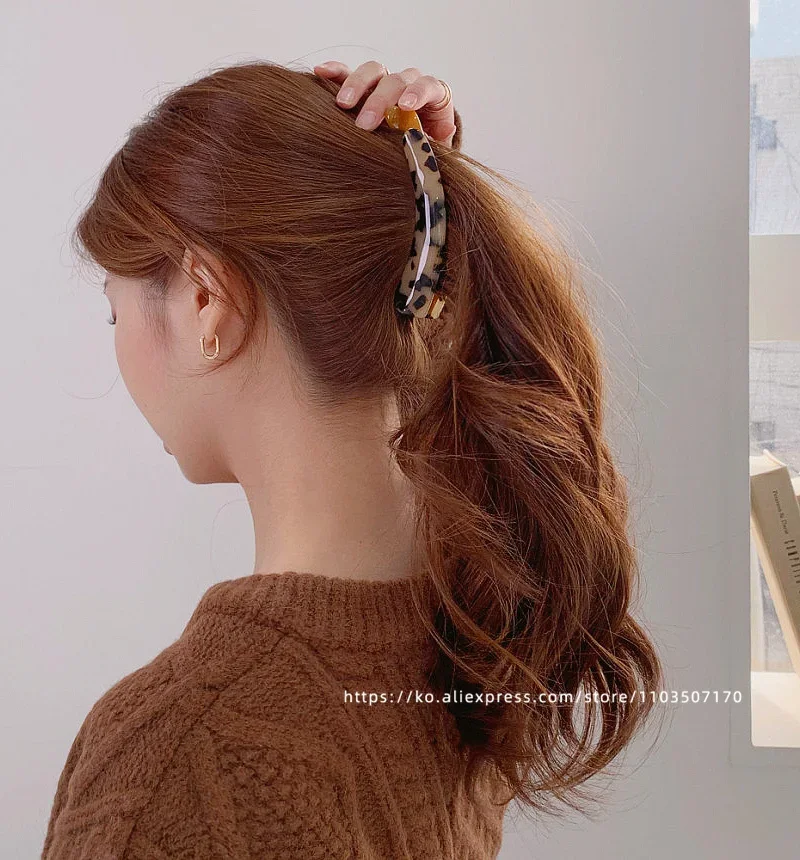 French retro curved banana clip ~ South Korea France leopard-print tortoise shell ponytail clip vertical clip back of the head h