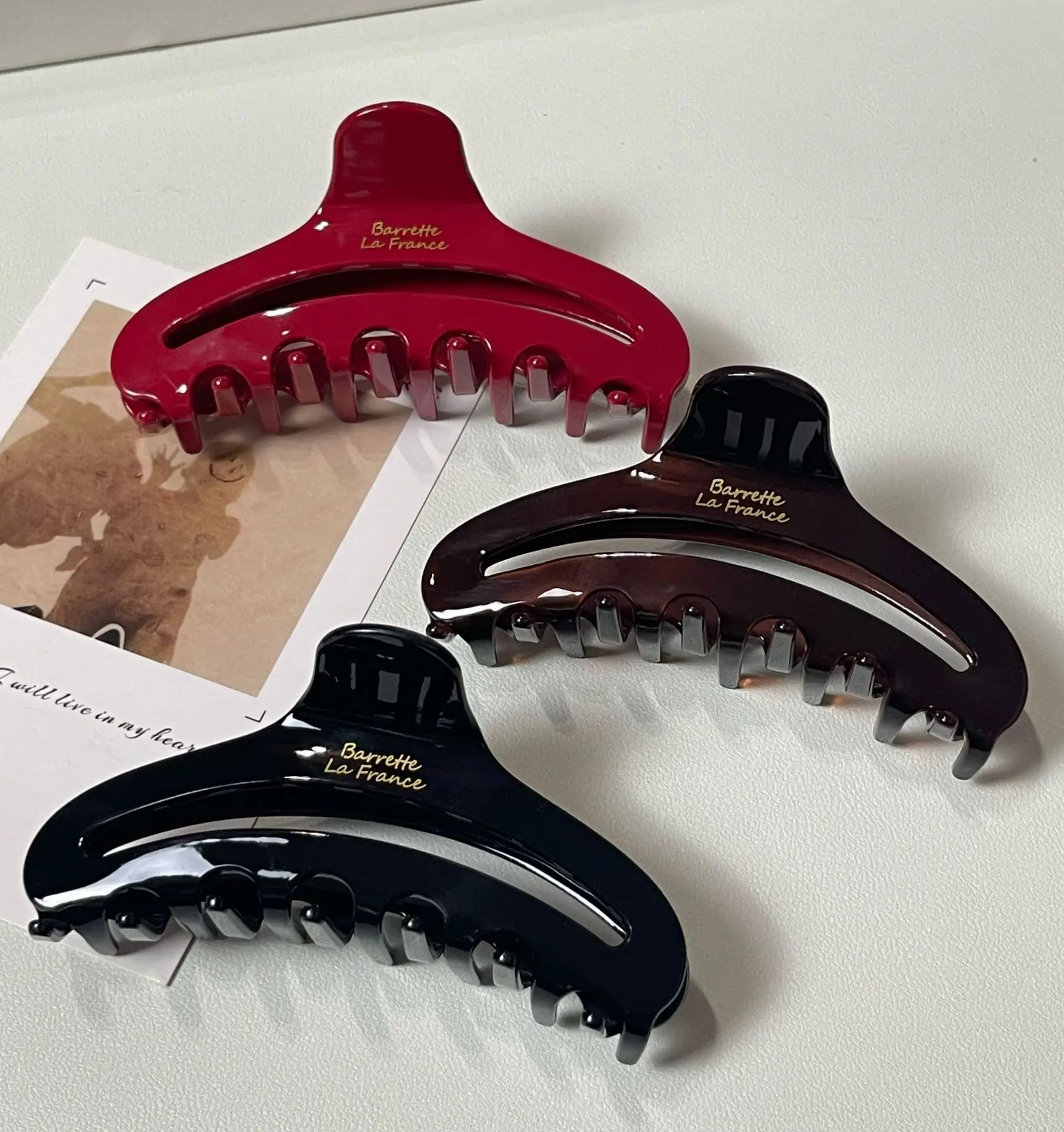 New French Gold Label Hollow Large Acetate Hair Claw Light Luxury Claw Clip Crab Hair Clip for Women Hair Accessories