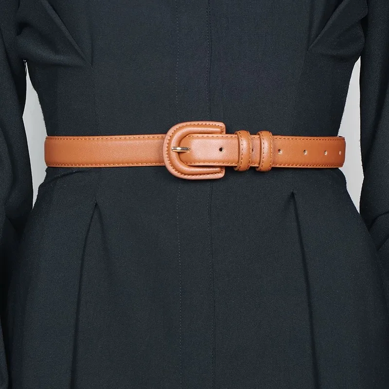 Fashion Women's Leather Belt Luxury Skinny Thin Designer Belts Women's Vintage Buckle Waistband Versatile Decor Coat Dress Jeans