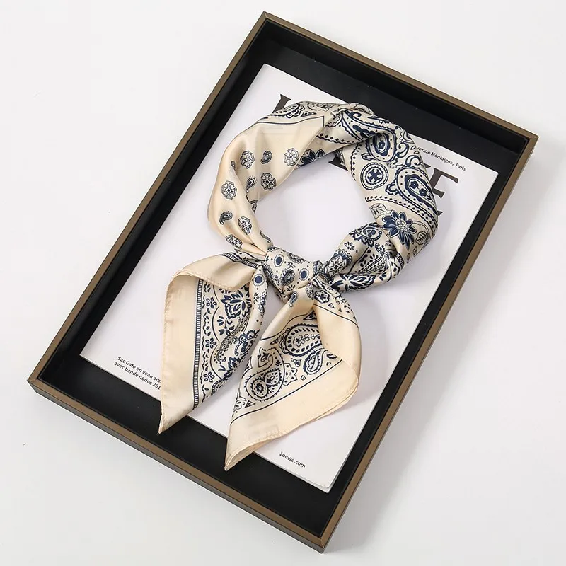 Retro Paisley Print Designer Scarf Women 70x70cm Silk Scarves Luxury Hip-hop Hijab Bandana Neckerchief Shawl Hair Band
