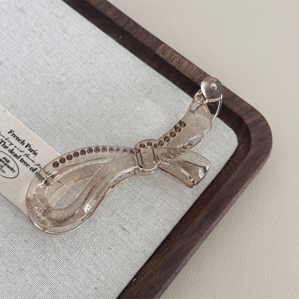 Vintage Heart-Shaped Banana Hair Clip Non-Slip Acrylic Bow Twist Barrettes For Ponytail Holder Women Girls Daily Headwear