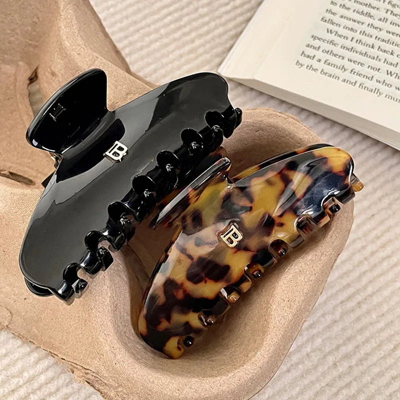 2025 Letter Hairclaws 9CM Shark Clip High Ponytail Hair Grab Clip Headwear Women's Fashion Barrettes Hair Accessories New