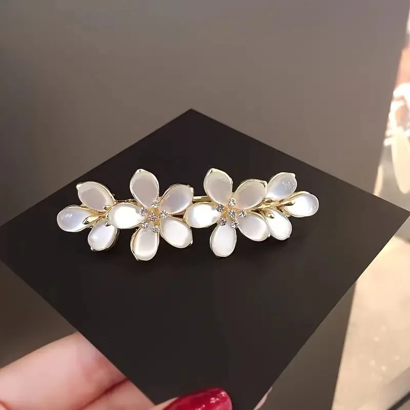 1pcs White Flower Imitation Pearl Hair Clip Boutique Opal Design Stylish Horizontal Clip for Women’s Fashion Hair Accessories