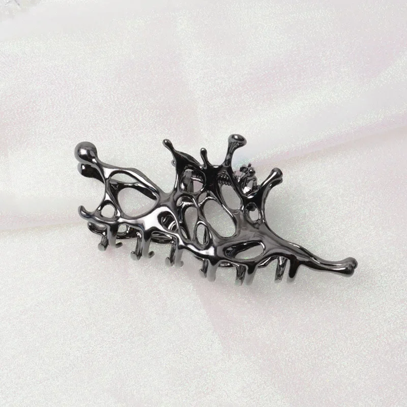 Y2k Geometric Claw Clips Women Large Metal Silver Color Korean Fashion Shark Hair Clips Grab Clamps Girls Hair Accessories
