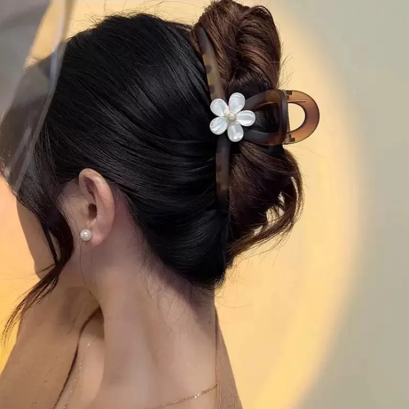 High-End Flower Back Of Head Frosted Hair Clip For Women
