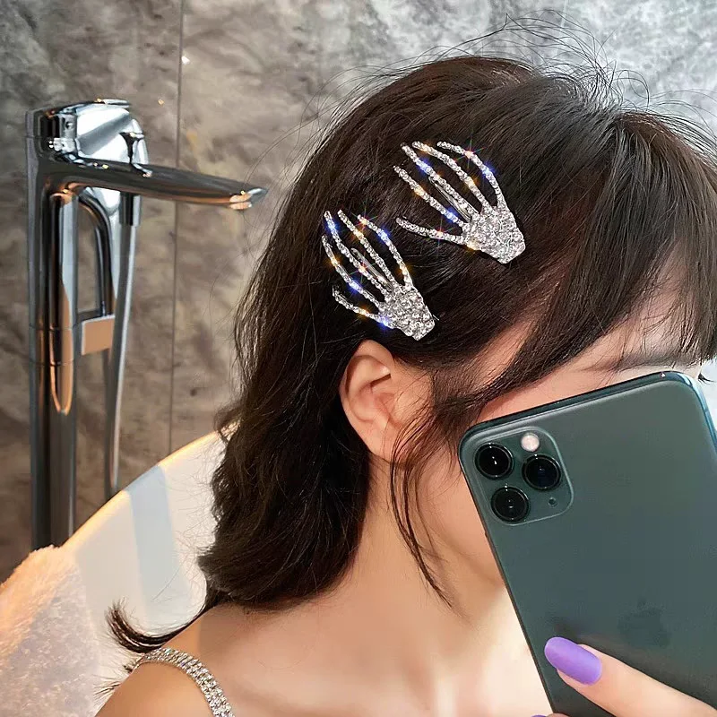 2PC Fashion Alloy Crystal Skeleton Hand Hairpin Hair Side Clips for Women Girls Nightclub Hair Accessories Tool