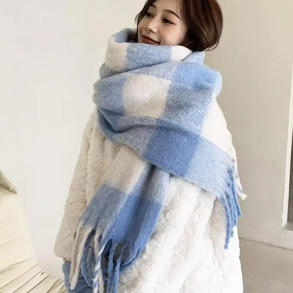 Stylish Simple Korean Inspired Blue White Check Pattern Plaid Scarf Soft Winter Warm Shawl Cold Weather Lady Tassel Shawl Wraps