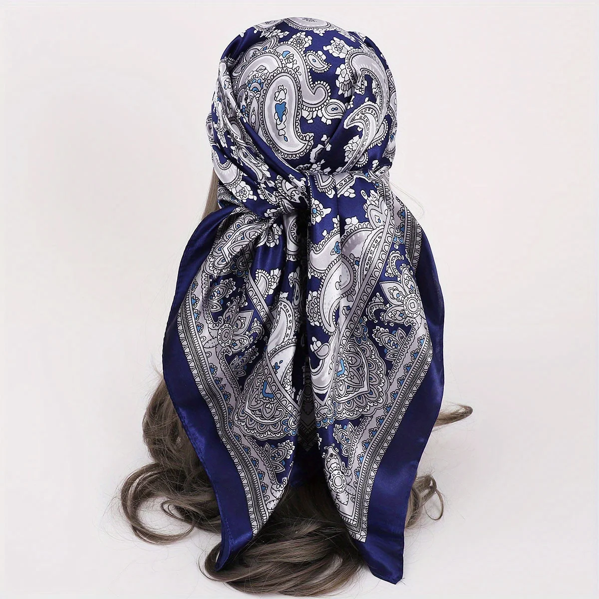 Classic Paisley Print Square Scarf Soft Satin Bandana Vintage Windproof Head Wrap Casual Shawl Imitation Silk Travel Beach Towel