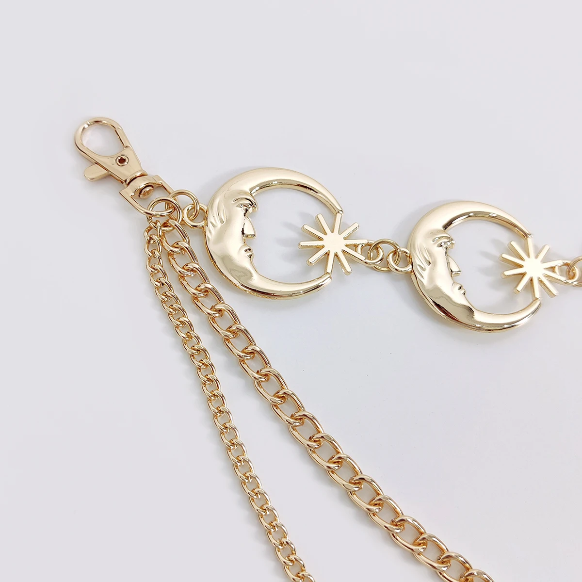 Fashion Vintage Gold Chain Belt Female Goth Moon Metal Designer Belts For Women High Quality Female Waist Tassle Goth Dress Cors