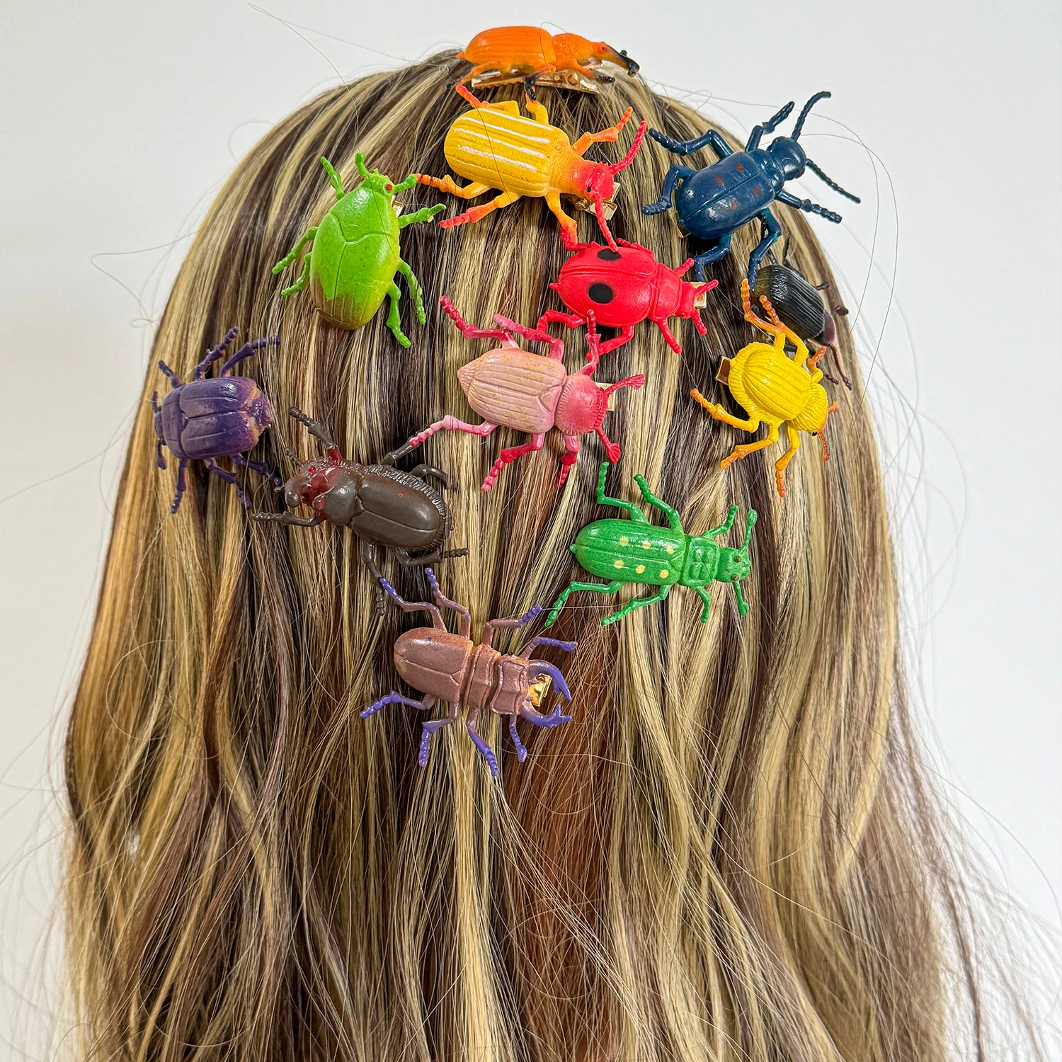 12pcs Cartoon Beetle Hair Clips Cute Simulated Beetle Hair Pins Set for Women Girls Cute Design Resin Hairpin for Party