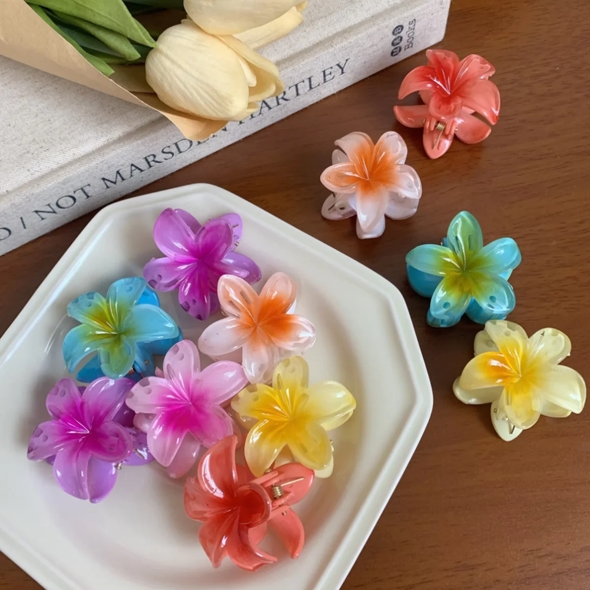 6Pcs Gradient Hair Clips New Flower Hair Claws Small Size Fashion Headwear Hairpin Crab Barrette Hair Accessories for Women