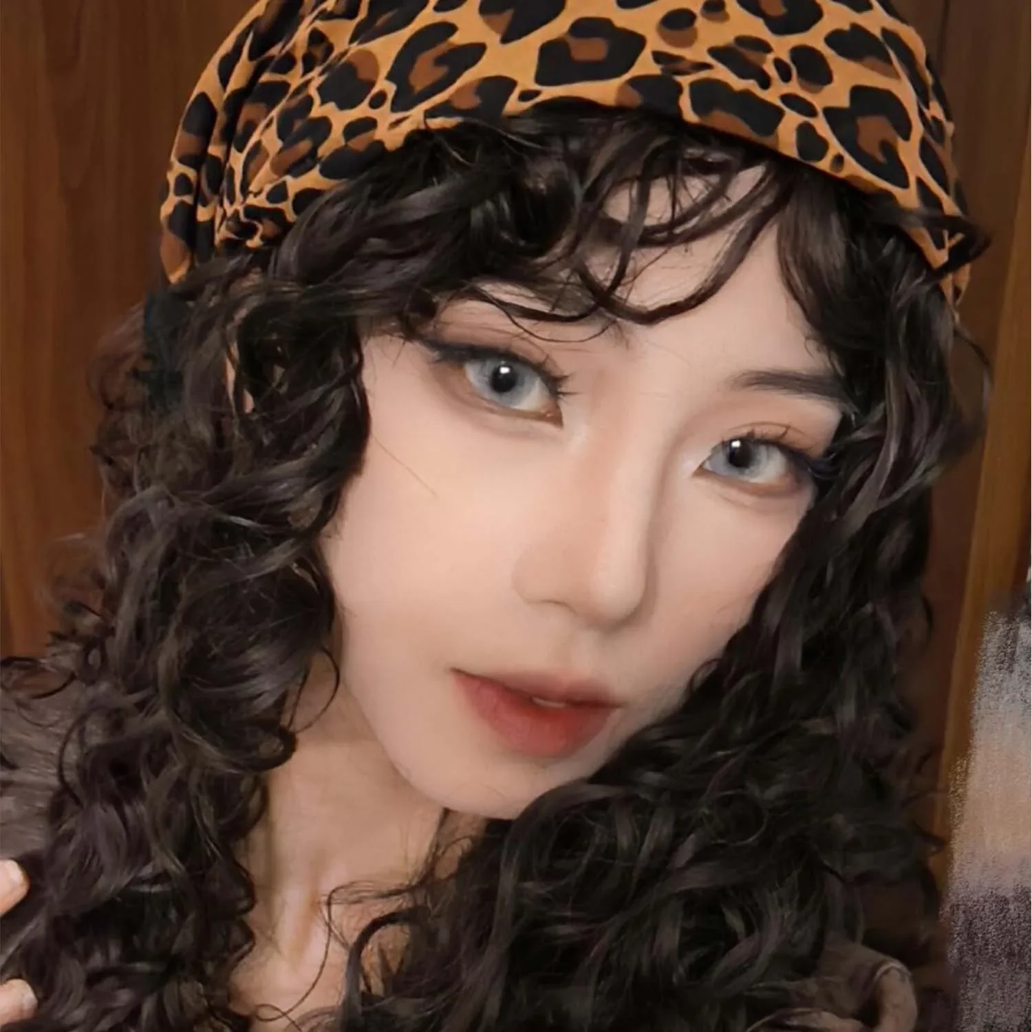 Women Leopard Print Headscarfs Lady Retro Y2K HipHop Square Headband Spicy Girl Style Street Dance Headscarf Fashion Accessories