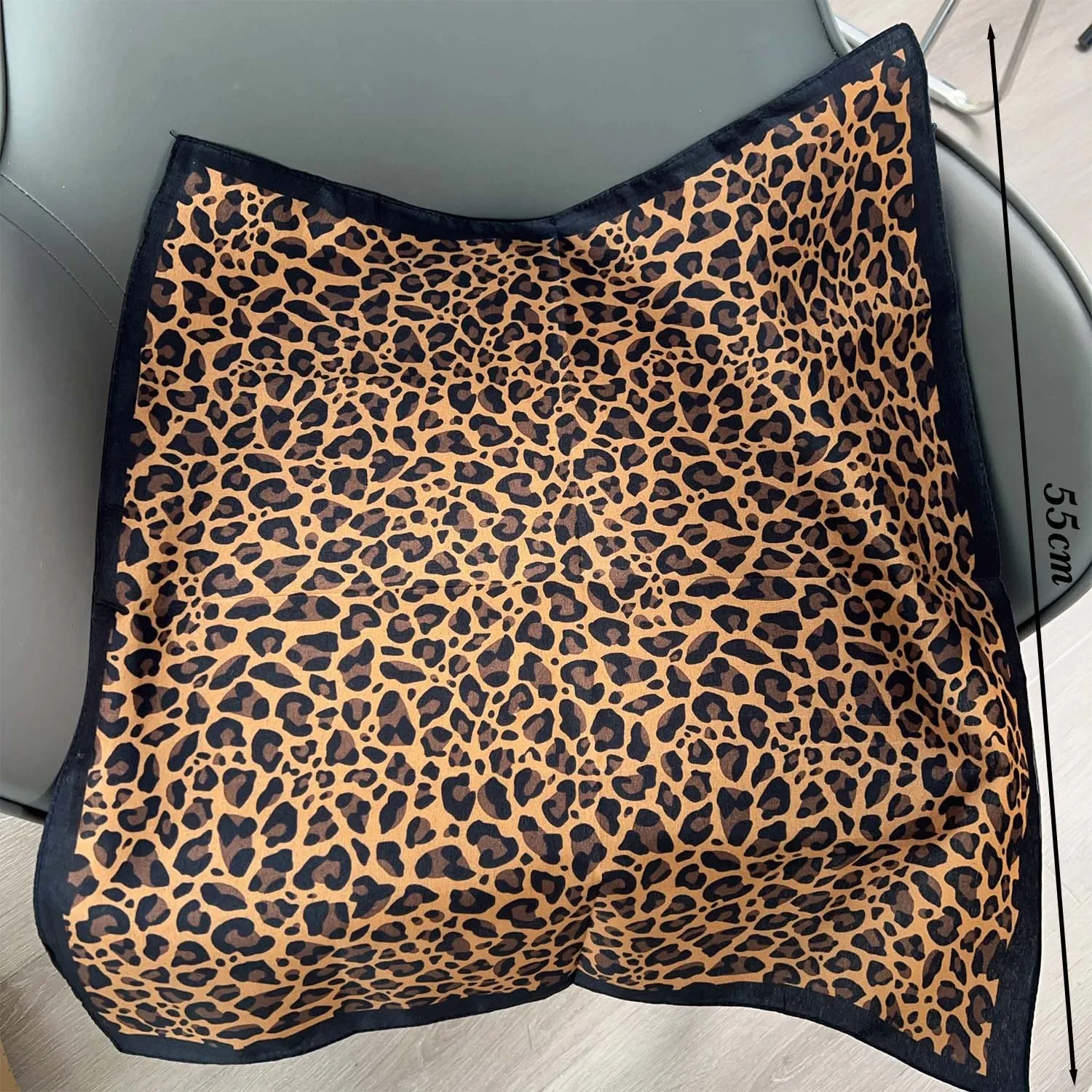 Women Leopard Print Headscarfs Lady Retro Y2K HipHop Square Headband Spicy Girl Style Street Dance Headscarf Fashion Accessories