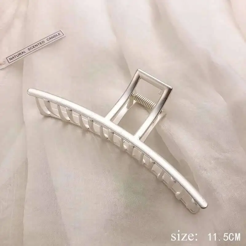 Simple Metal Hollow Out Geometric Claw Ladies Elegant Hair Accessories Cross Crab Bath Clip For Women Fashion Girl Headwear